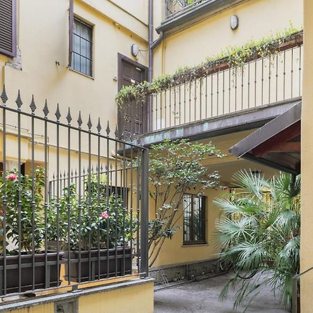 Easylife - Comodo Studio Con Terrazza Zona Navigli Milánó Kültér fotó