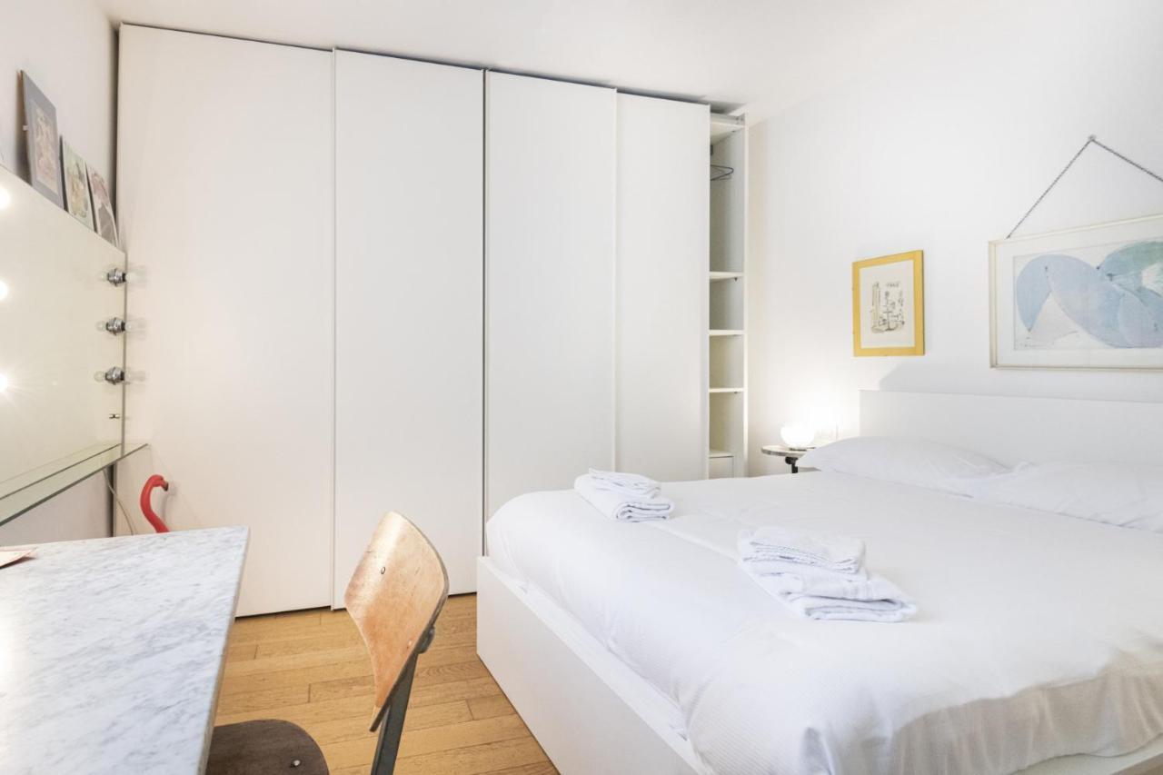 Easylife - Comodo Studio Con Terrazza Zona Navigli Milánó Kültér fotó