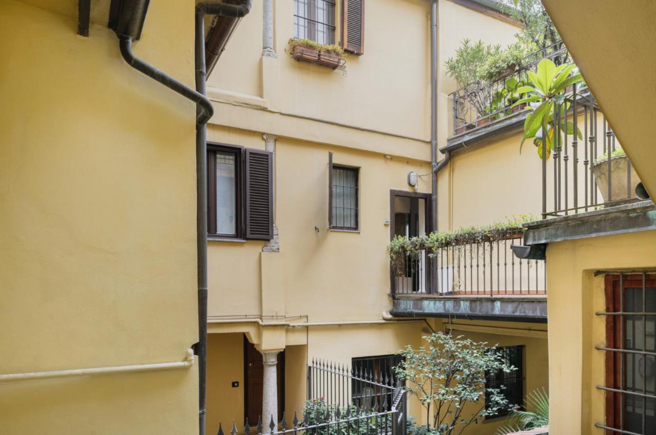 Easylife - Comodo Studio Con Terrazza Zona Navigli Milánó Kültér fotó