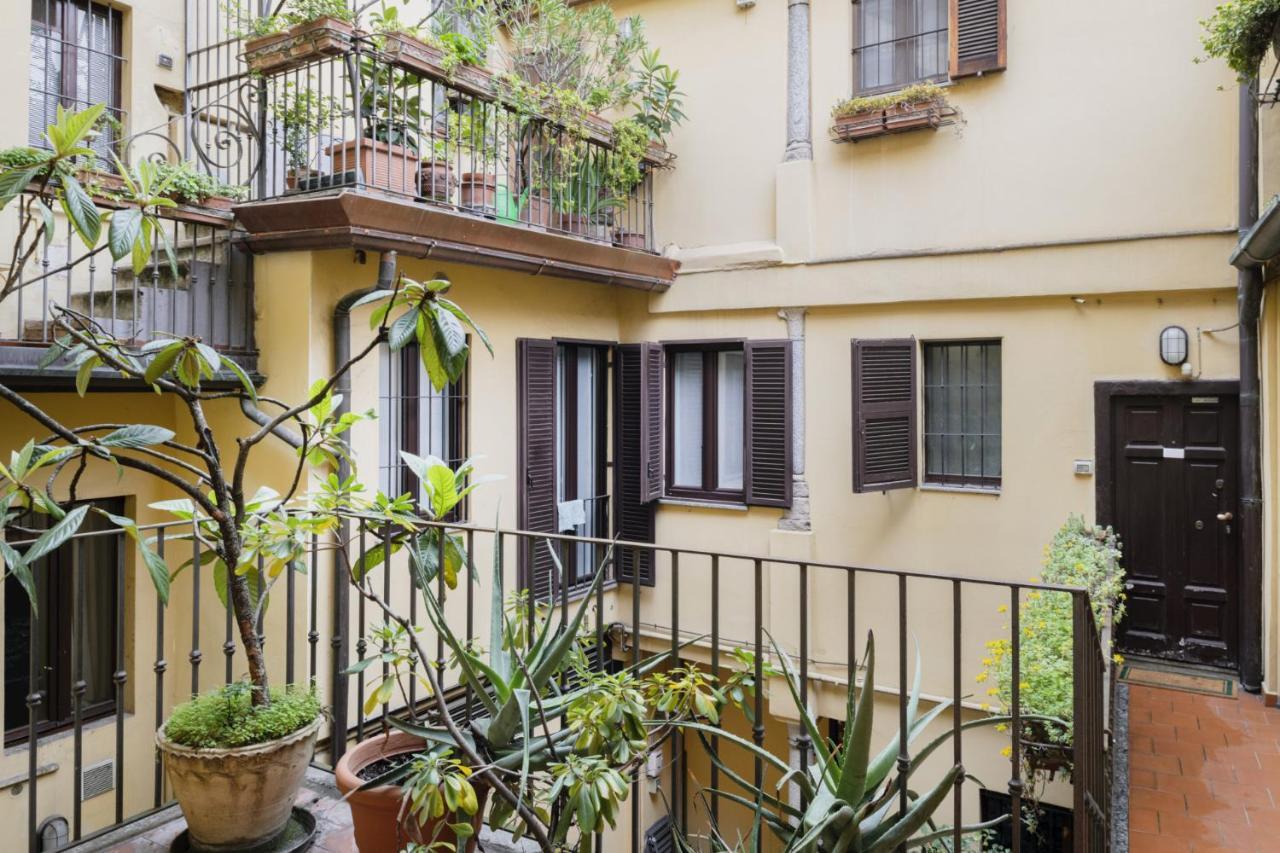 Easylife - Comodo Studio Con Terrazza Zona Navigli Milánó Kültér fotó