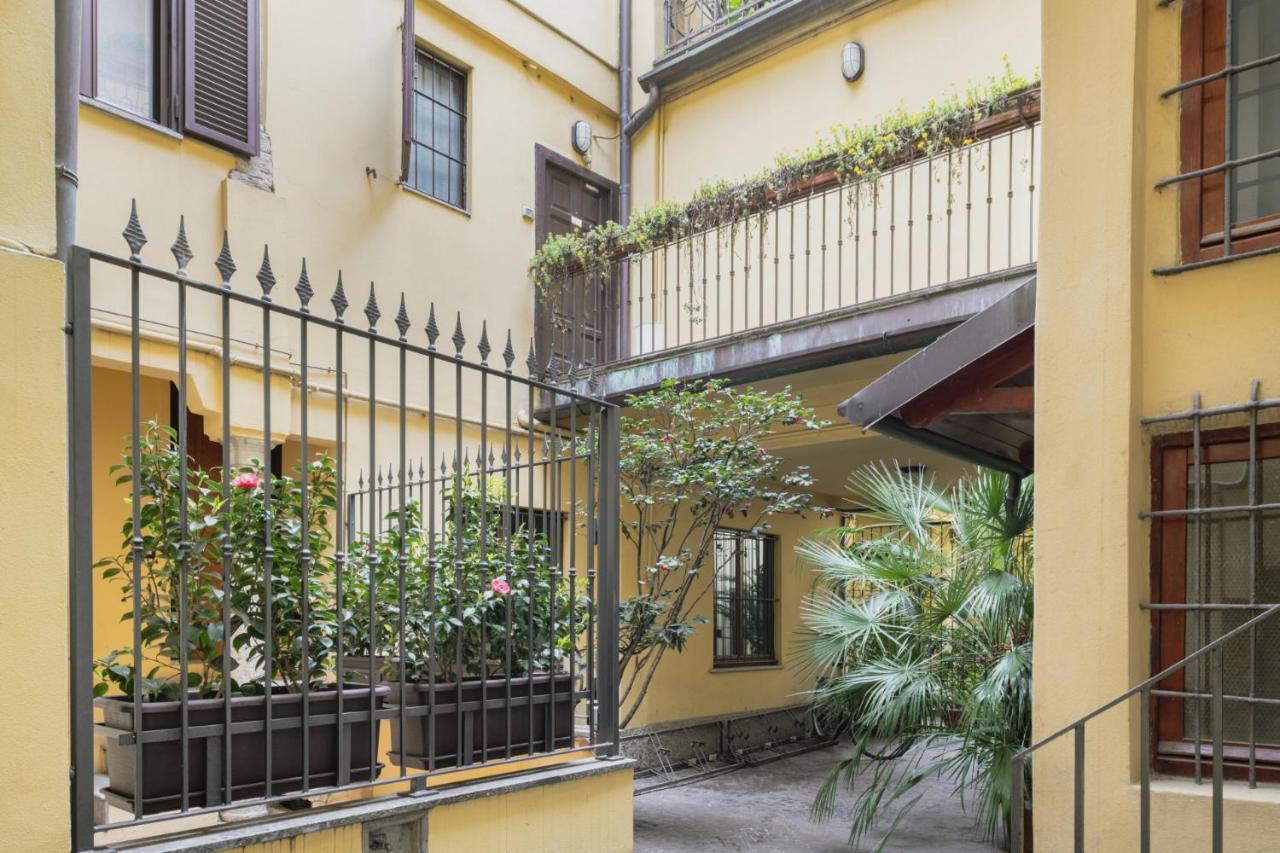 Easylife - Comodo Studio Con Terrazza Zona Navigli Milánó Kültér fotó